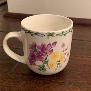 Thomson Pottery Floral Garden Mug EUC! 🌸